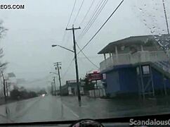 teen hottie masturbates in car