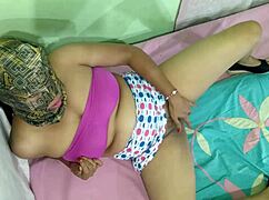 यंग 18+ मामी मॉम ऑफिस जाने के बाद जोरदार बैंग हुई xxx भाभी एक्शन में