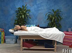 massage turns into sex 😏