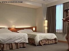 もっと感じたい！仲村さり2、激しいJAVアクションでハードに突かれながら深く見つめる