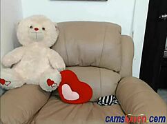 showing off my big tits on webcam boobies yay 😍