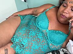 essa bbw safada recebeu os amigos do marido corno pronta para foder, but i stuttered