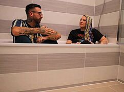 Livie from the bath chats with frankie jax in a nerdy interview 😊