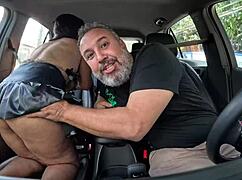 Milf Dandara Moraes gets a wild ride on the street