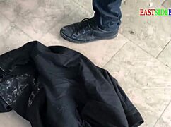 Peguei o síndico comendo a devota da igreja nesse lugar aberto?