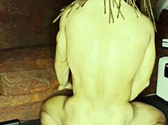 פער אנאלי עם דילדו ענק וצעצועים לכיף ביסקסואלי 😏