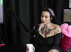 Lexi Mallet Engulfs Plug In Sheer Red