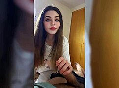 激しく跨がって絶叫イキ、隣人全員に聞こえちゃった！