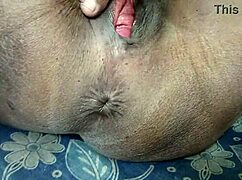 Man, this mature Indian aunty’s showing off her fat ass and more!