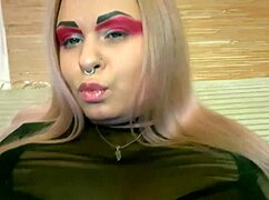 Hot Goth Girl Masturbates