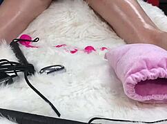 i gave her body oil massage then fucked pussy and asshole with dildo