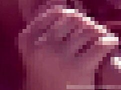 licking her toes in stockings gets me so wet