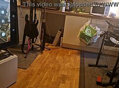 Raztrgam Kit Willersovo rit na široko v kuhinji za Honeys kurca