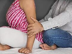 Падчерица трахается с отчимом впервые! Дикое доминирование в порванной одежде. Кричит в сочном доггистайле!