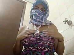 Real Amateur Arabic Muslim Slut Mom Masturbates To Squirting Creamy Pussy Orgasm In Iran!