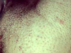 Katso tämä märkä pissauskokoelma femdomin ja luonnollisten tissien kanssa