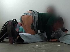 Ngewe dengan gadis Meksiko, siswa Meksiko ngewe di gudang intendansi