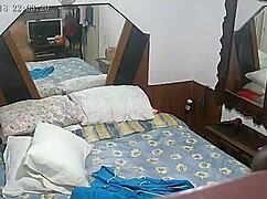 Интенсивный быстрый трах с большой жопой латинской любовницы