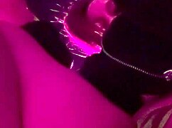 i flash my shaved pussy in public at night