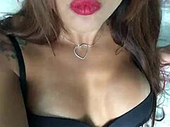 Izabela surfistinha deusa shemale masturbates big tits