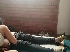 Jovencita Cachonda Me Masturba Y Me Saca La Leche Con Su Boca!