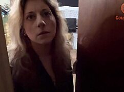 แม่เลี้ยงตรวจหน้าอกกลายเป็นดูดปากร้อน