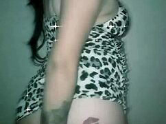 Латиноска милфа нагнулась для догги траха в пизду