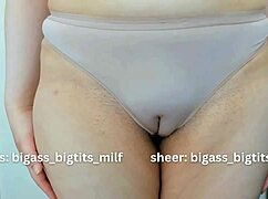 Fat BBW's Cameltoe Peeing with Anal Finger and Toys