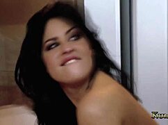 Kumalott's big tits milf brunette gets hard banging at gym 😈