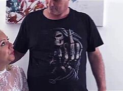 Vicky the secretary meets a client and they fuck without condom, creampie?