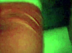 Fucking her raw pussy after donuts for creampie?