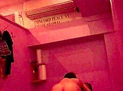 Obcecado com essa chinesa curvilínea no clímax selvagem.