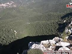 deutsche blondine teen 18+ mit sonnenbrille fickt outdoor mit einem user?