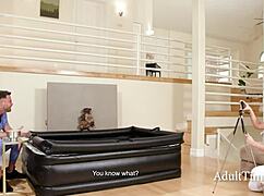 Seth Gamble's priceless goodbye sex with English colleague Gal Ritchie in nuru massage.