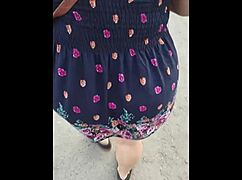 Siguiendo a Madura en la CALLE con FALDA e HILO