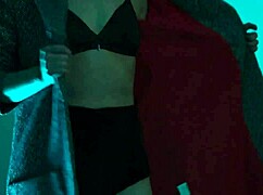 Jazm�n Stuart from Argentina performing