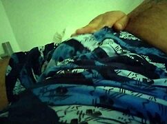 Shikari208 ger kuknöje med handjobb 😏