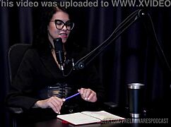 Carla Santos shares best moments with Bia Hot in a public domination scene