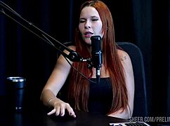 Carla Santos shares best moments with Bia Hot in a public domination scene