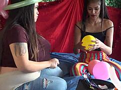 Chop suey balloons in high definition