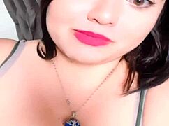 Lily influencer bbw on webcam