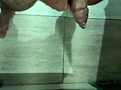 eu me masturbando sozinha