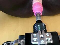 Smooth operator seduces housewife