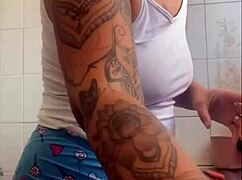 I want caresses on my pussy