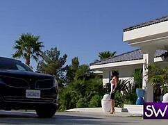 Mature swingers ARRIVE at SWING HOUSE for BOLD BLOWJOBS