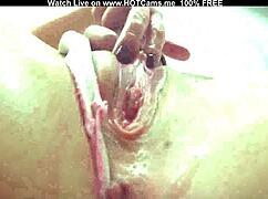 Rysk amatör fingrar saftig fitta