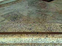 Γάμησα τη βιβλιοθηκάρια με τεράστιο καυλί στη βρεγμένη κωλοτρυπίδα