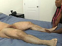 Массаж ног перешёл в глубокий завод спермой