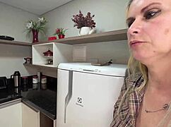 Entregador De Lanche Inocente Nao Sabe Sobre Dona Casa Tiffany Montavani Ninfomaníaca Com Fetiche Pelo Motoboy Com Fome De Lanche De Linguiça E Creme Molho Veja Tudo No Red Ou Fechado Sheer