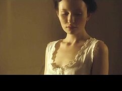 Emily Browning in summer movie scene 😊